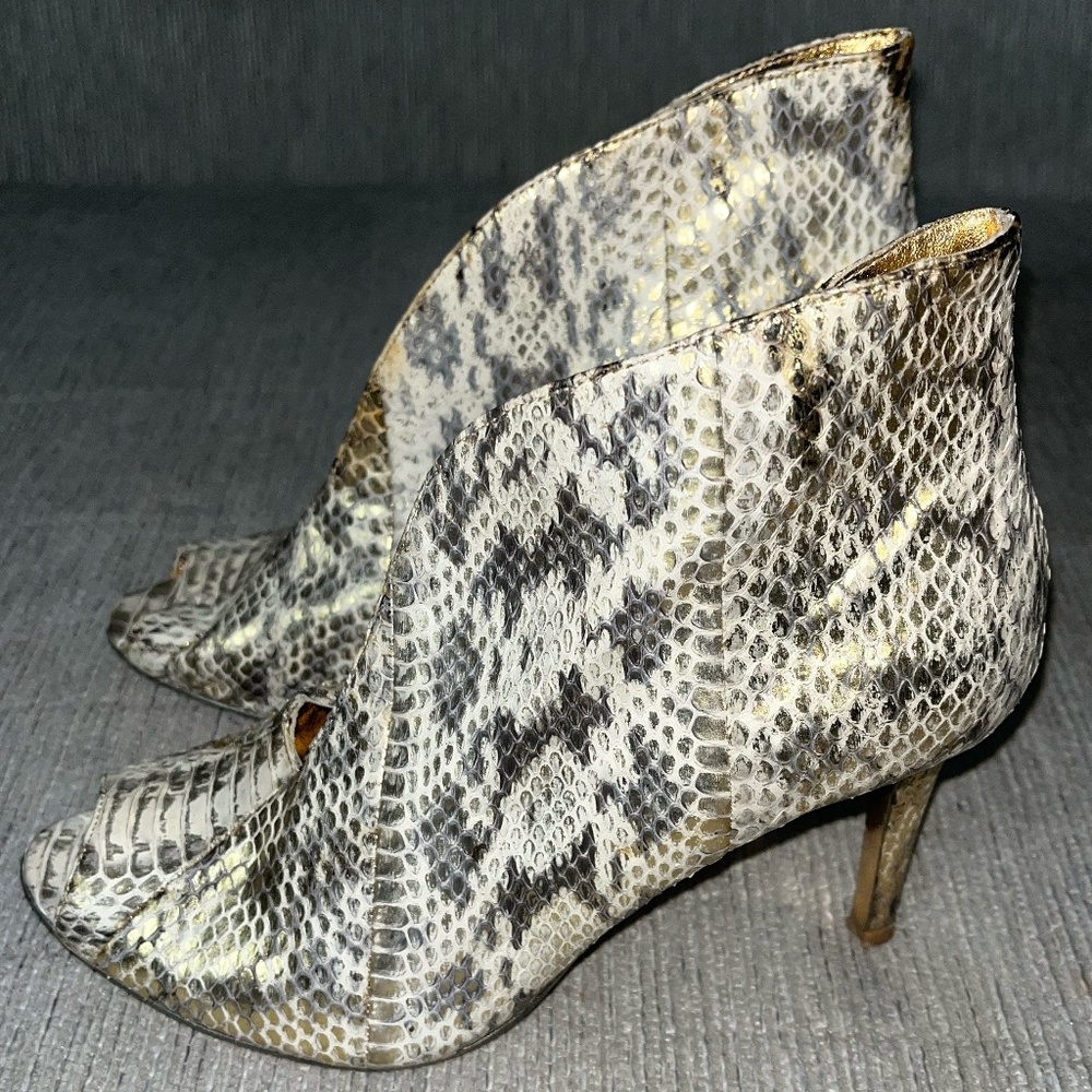 Vince Camuto Heels